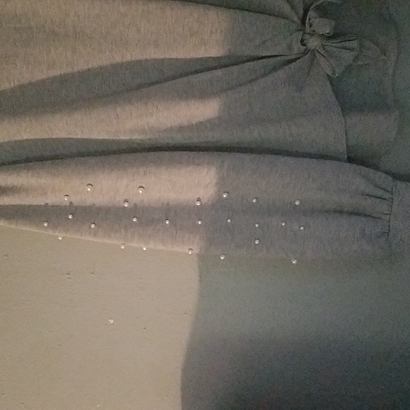 Pearl sleeved sweater - Picture 2 of 5